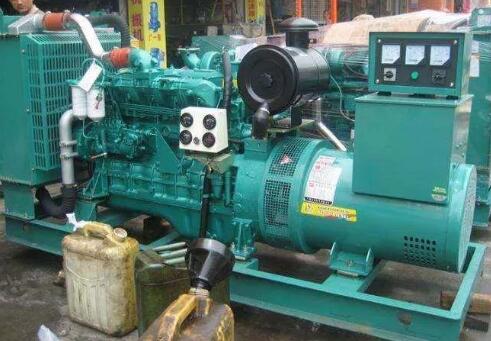 招远冬季启动柴油发电机时，如何避免电瓶过度放电？