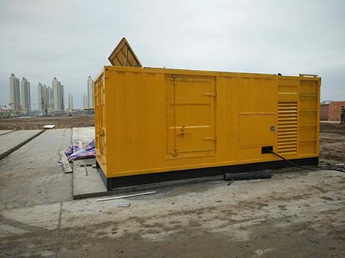 招远合同中关于乙方责任导致工期延误的赔偿标准应该如何制定？